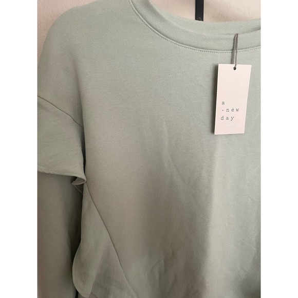 NWT A New Day Women’s Light Green Sweater - Picture 3 of 4